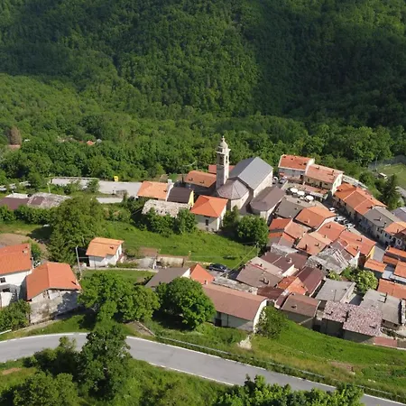 In Montagna Апартаменты *